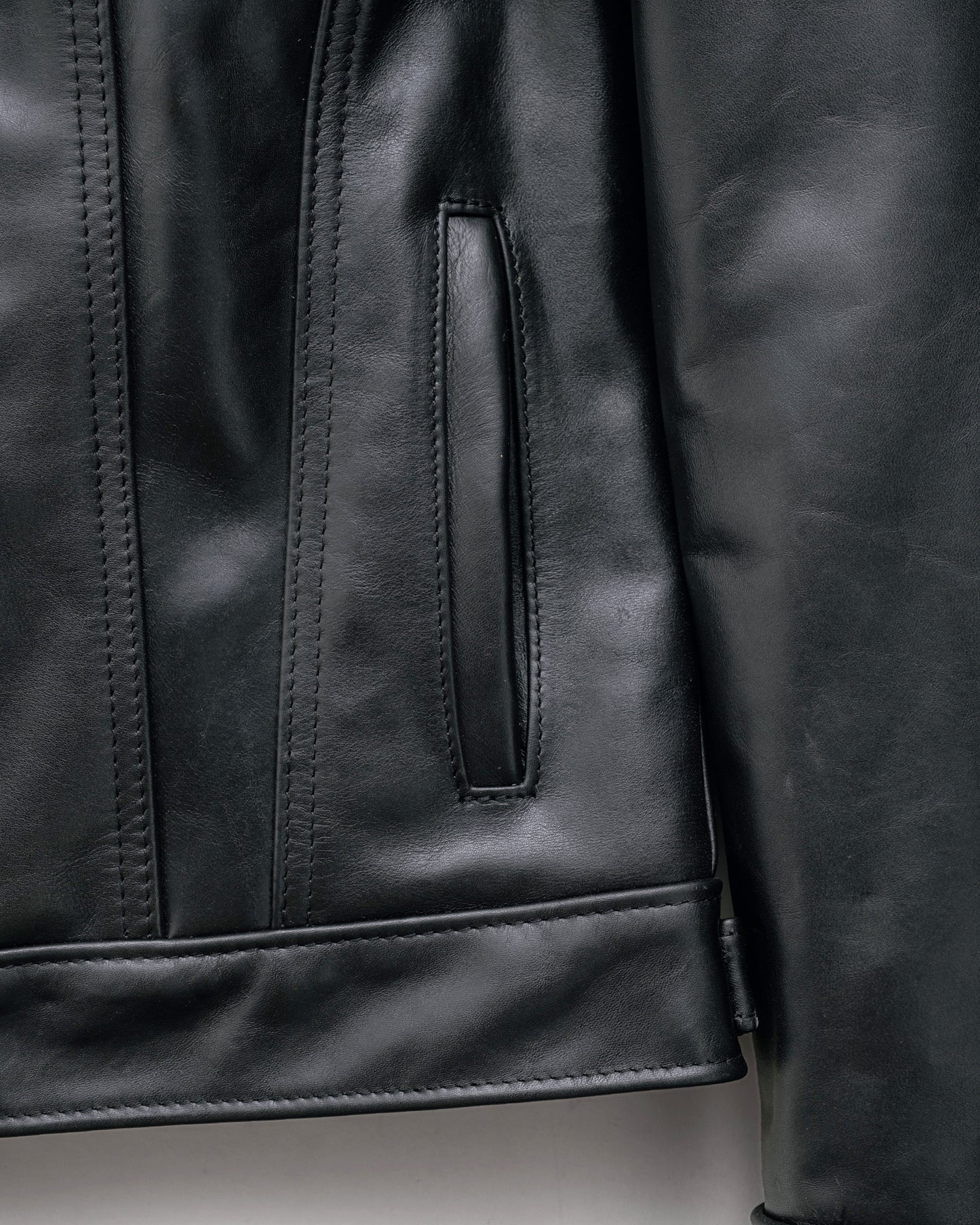 121 — sleeve detail | Majestic Leather UK