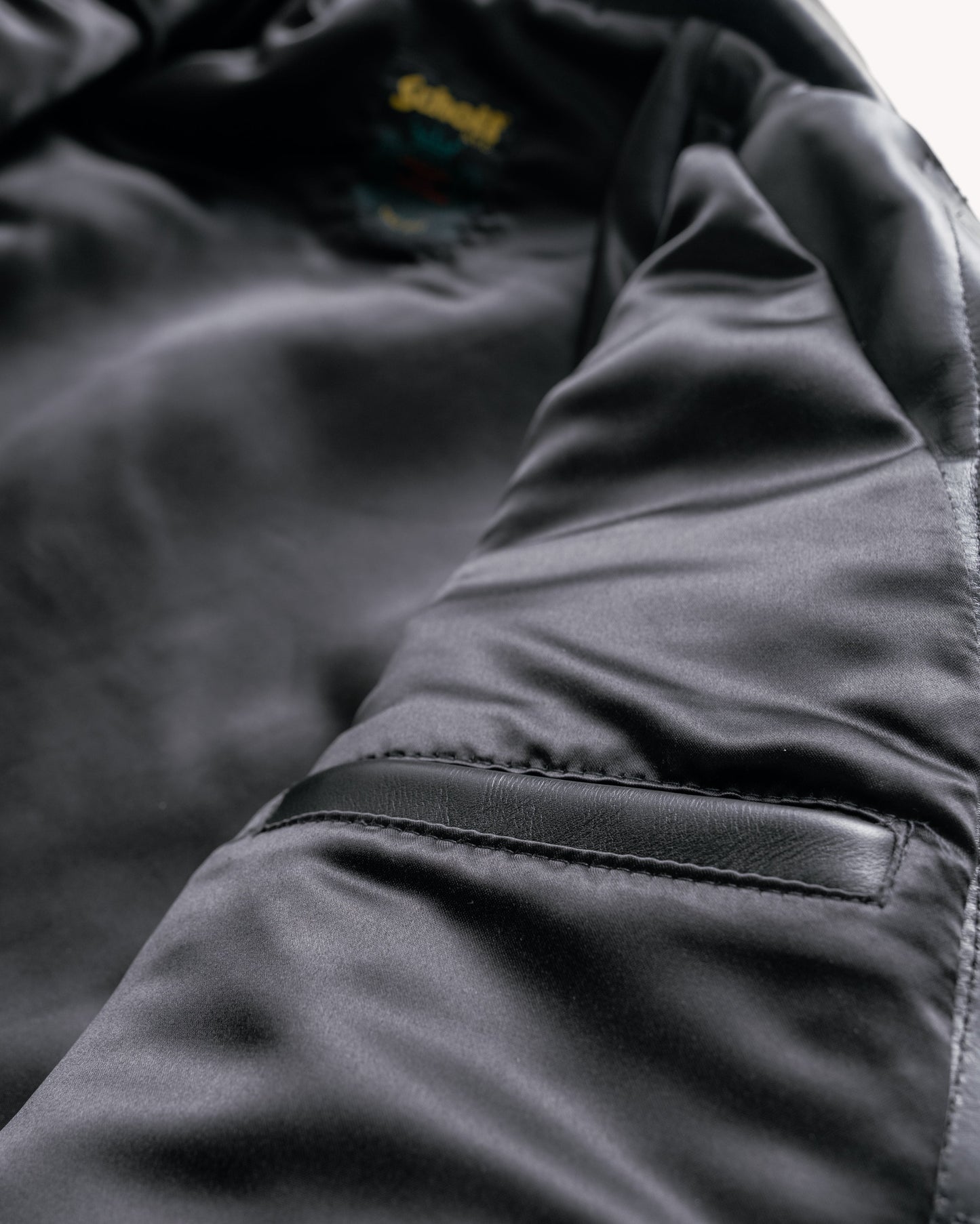121 — product detail | Majestic Leather UK