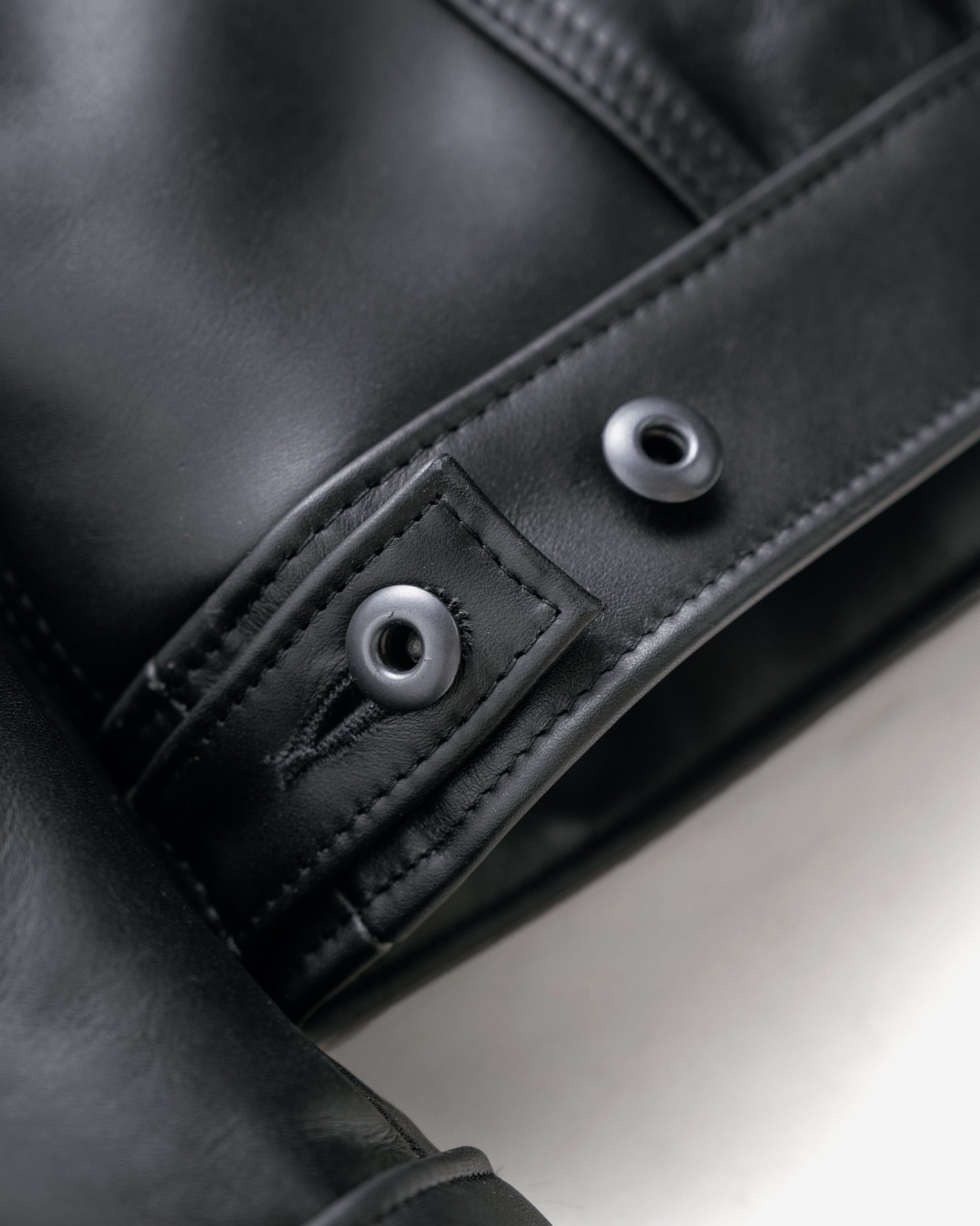 121 — product detail | Majestic Leather UK