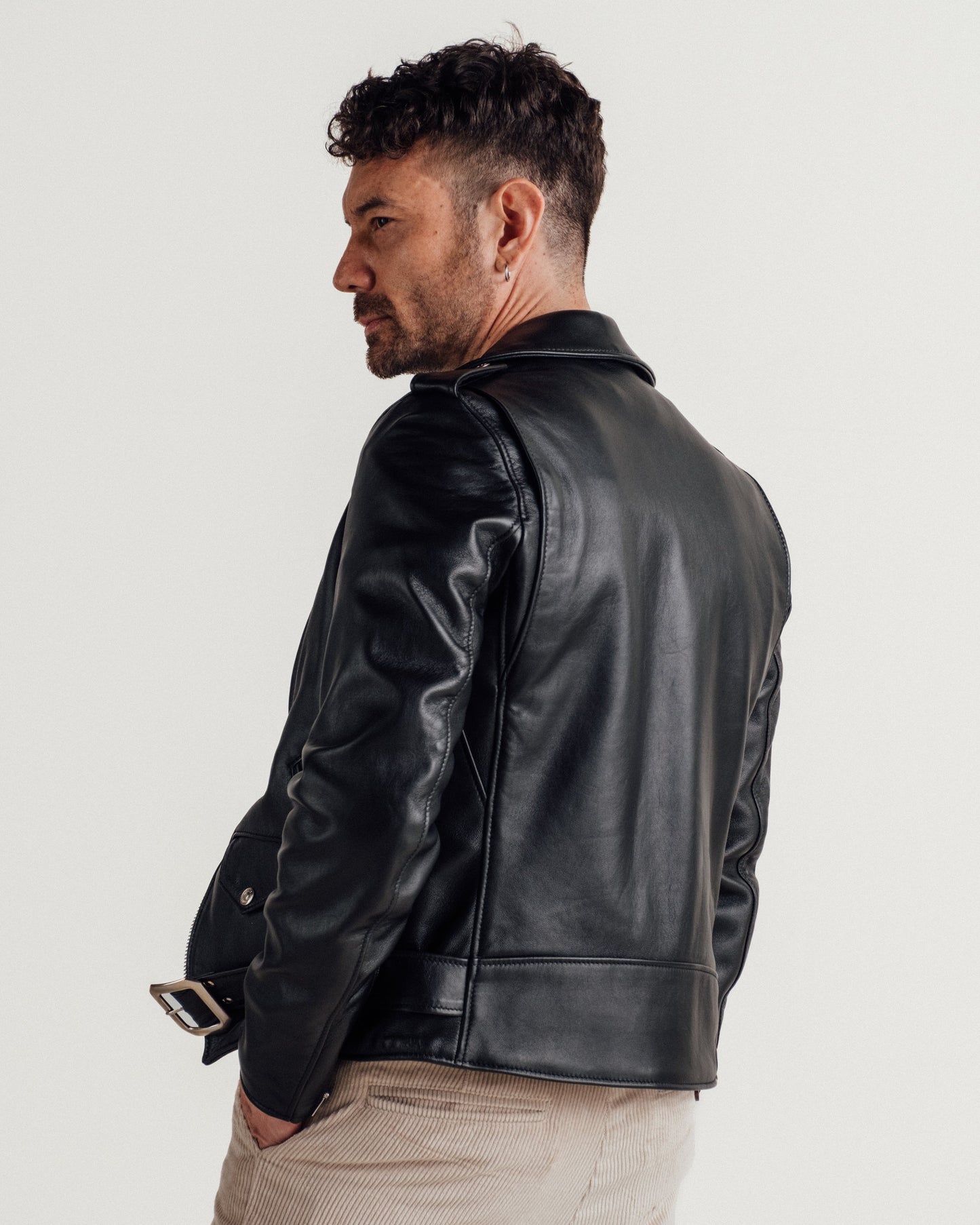 213MO — side profile | Majestic Leather UK