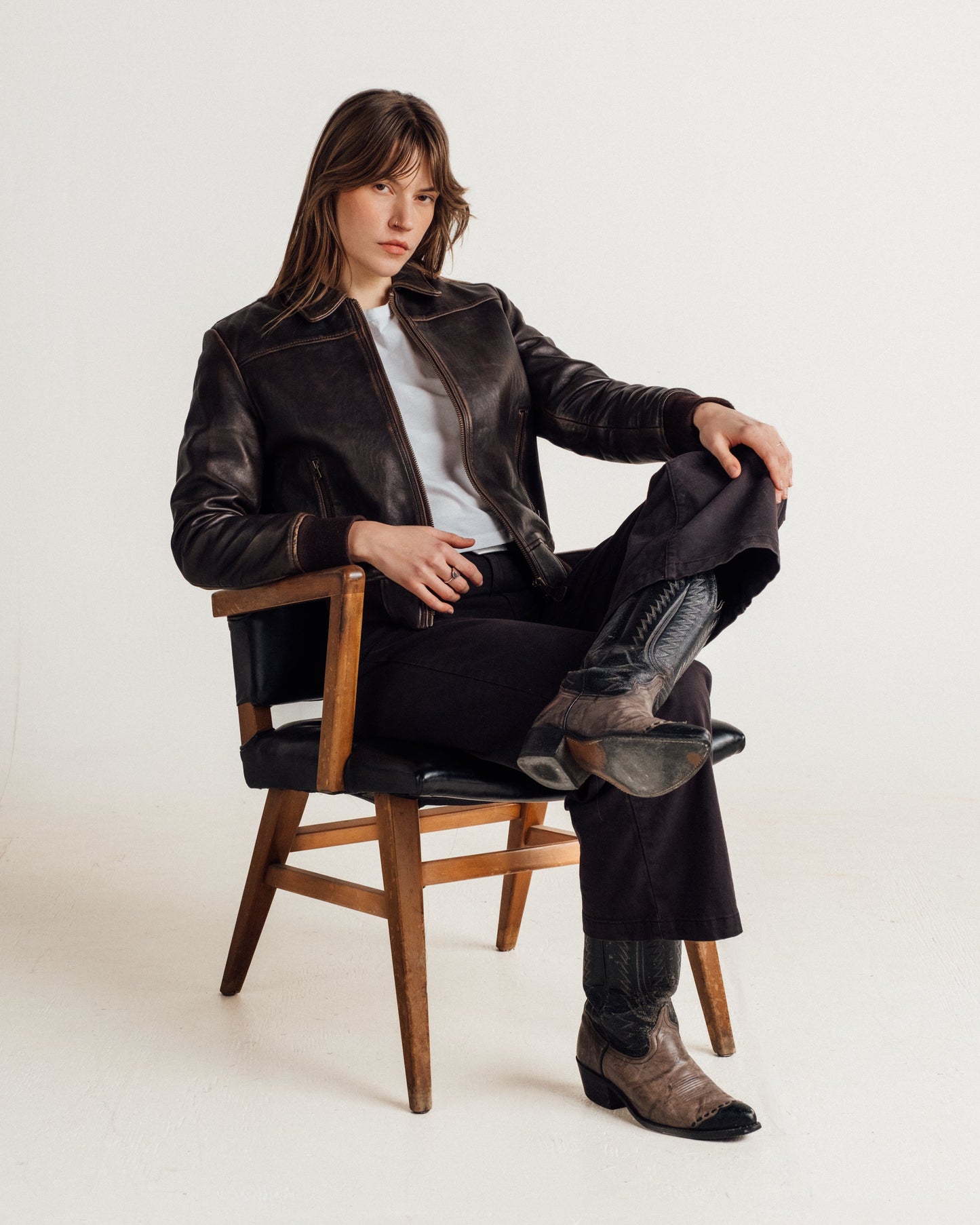2524W — product detail | Majestic Leather UK