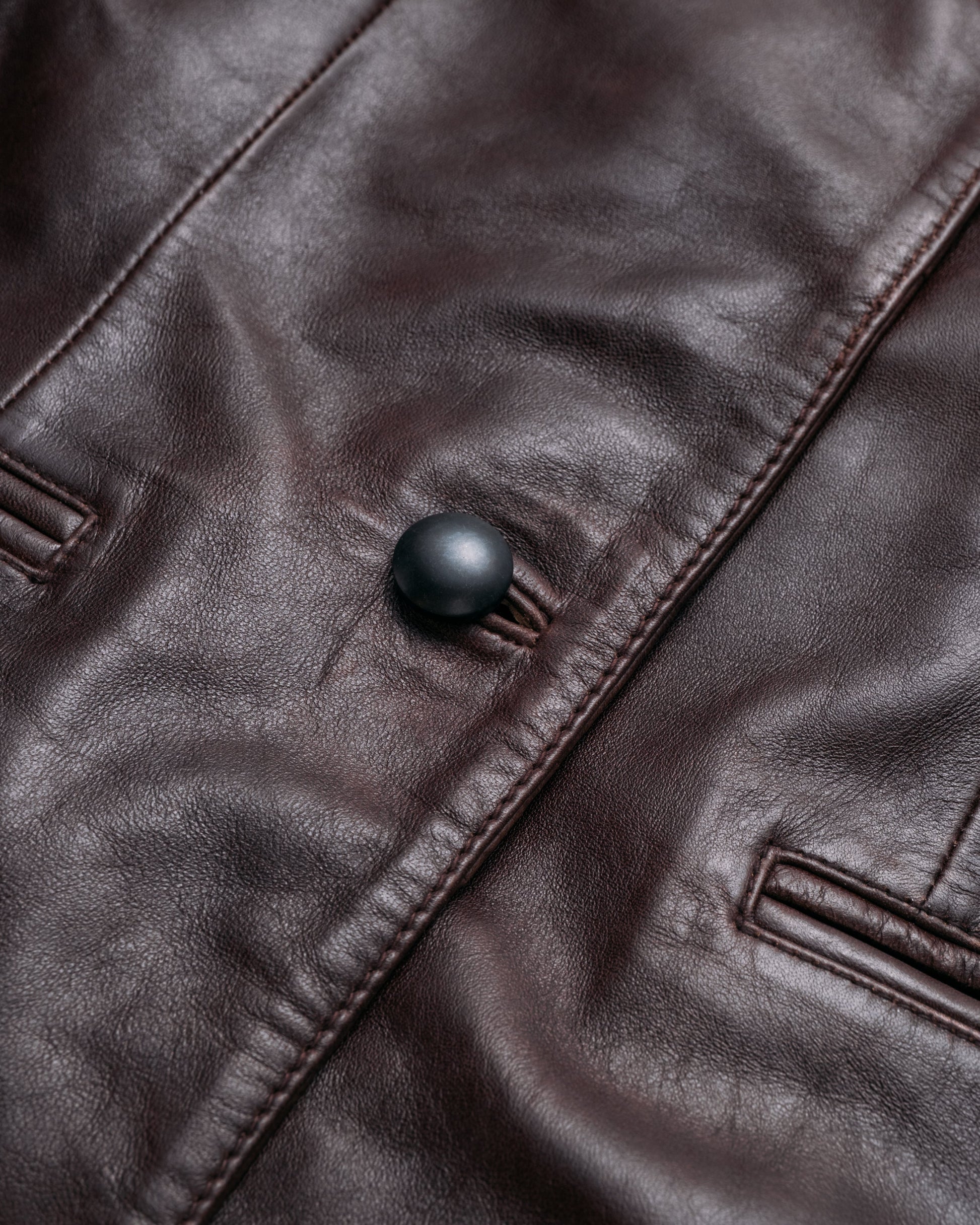 2530W — collar detail | Majestic Leather UK