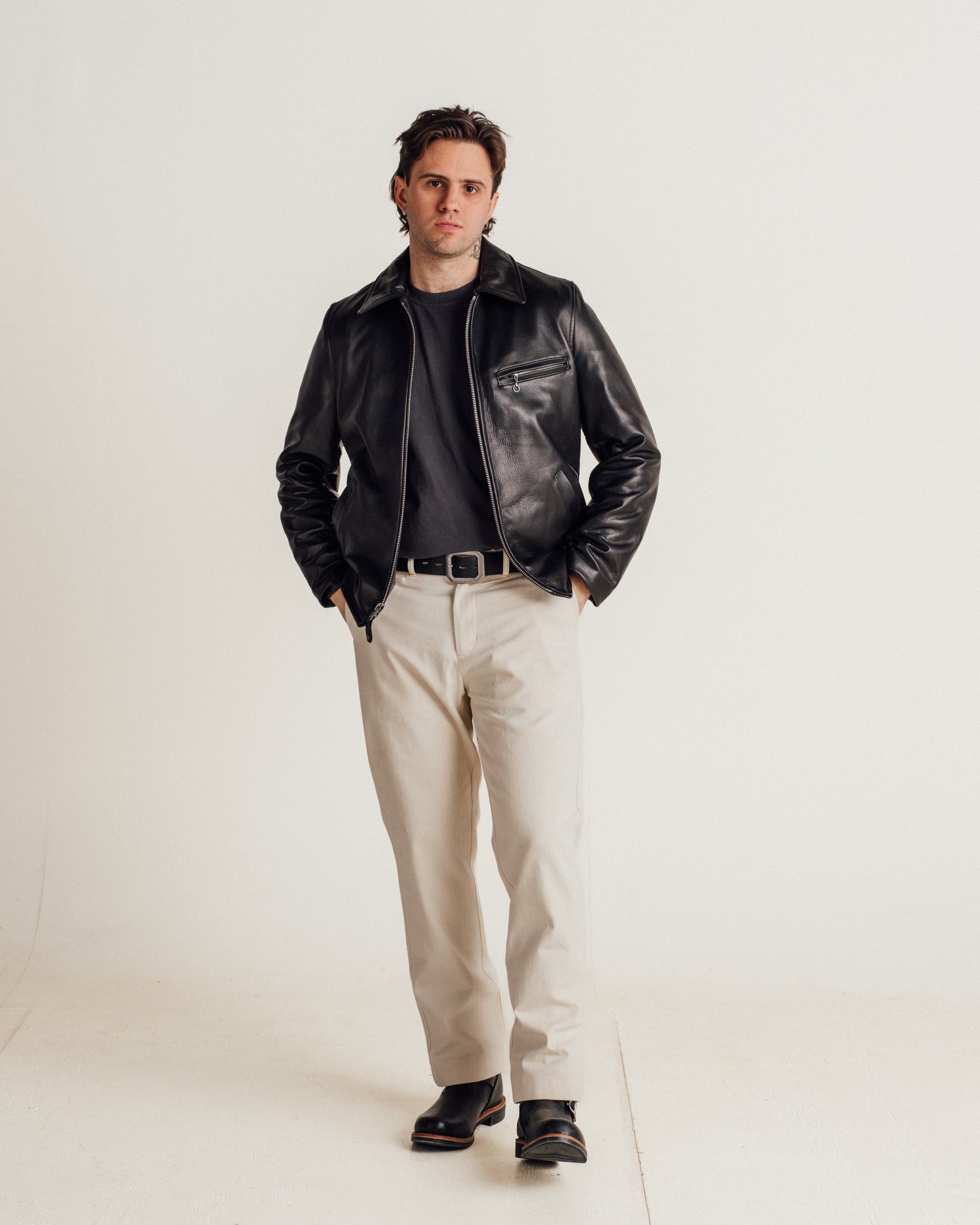 562 — collar detail | Majestic Leather UK