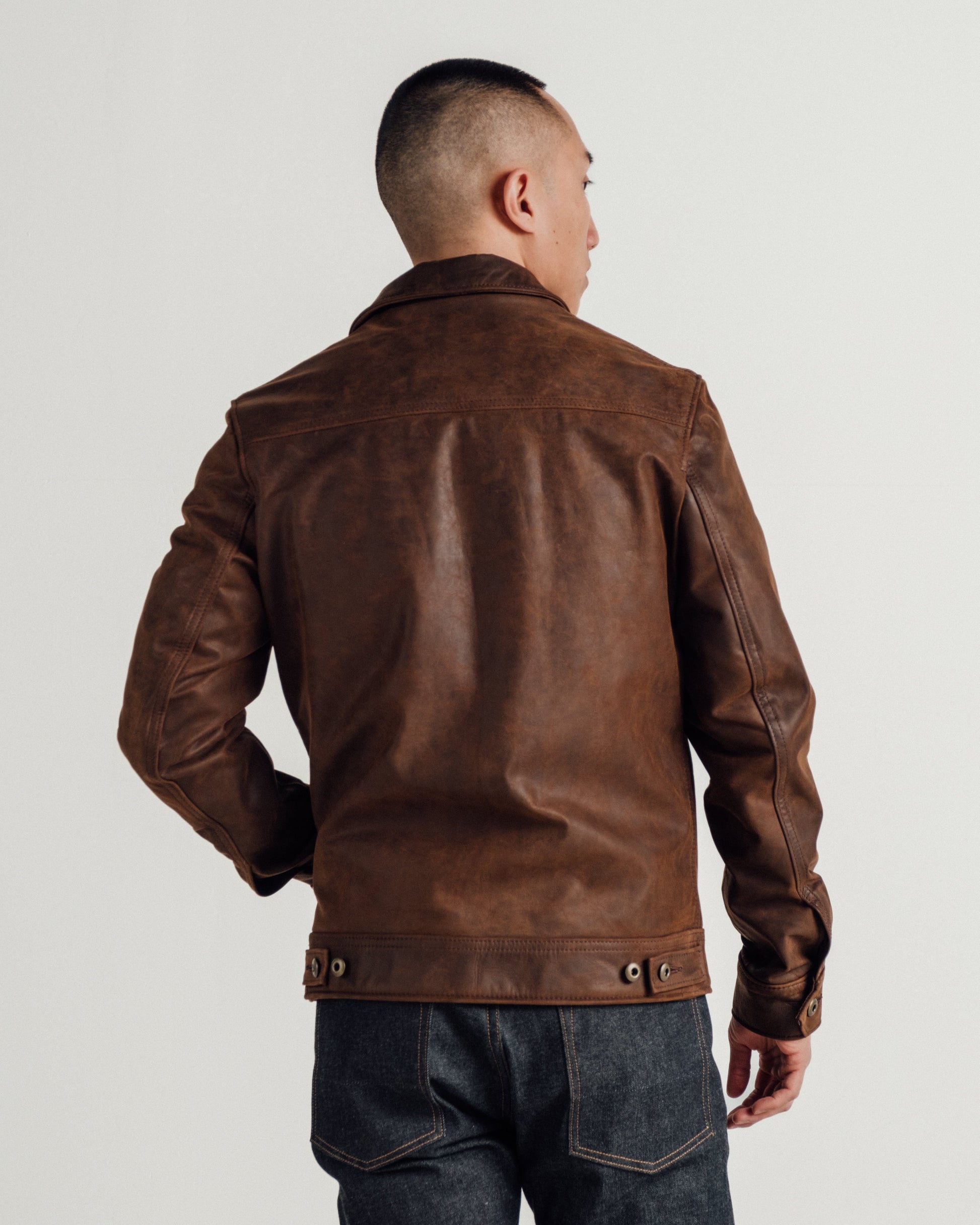 592 — collar detail | Majestic Leather UK