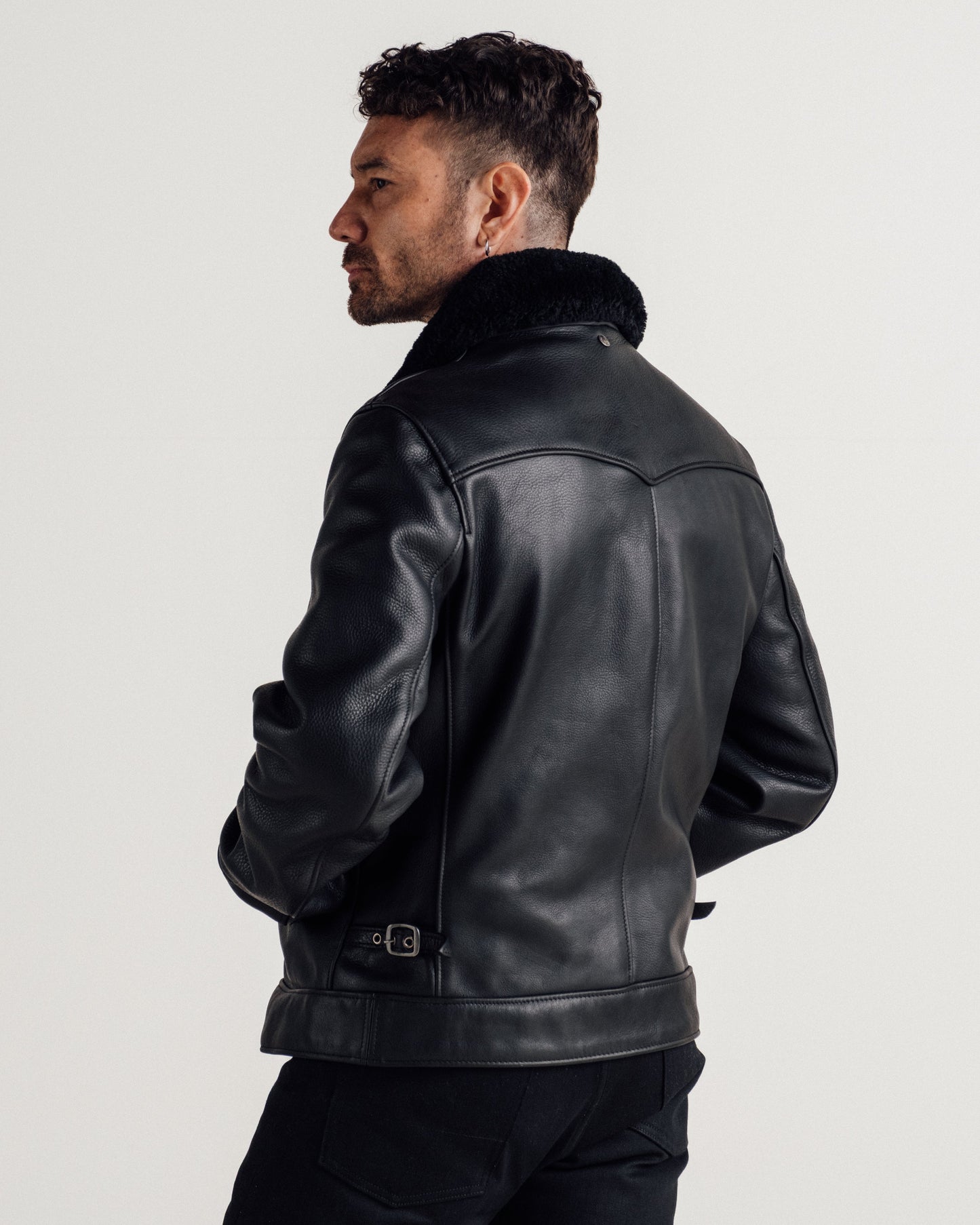 596 — collar detail | Majestic Leather UK
