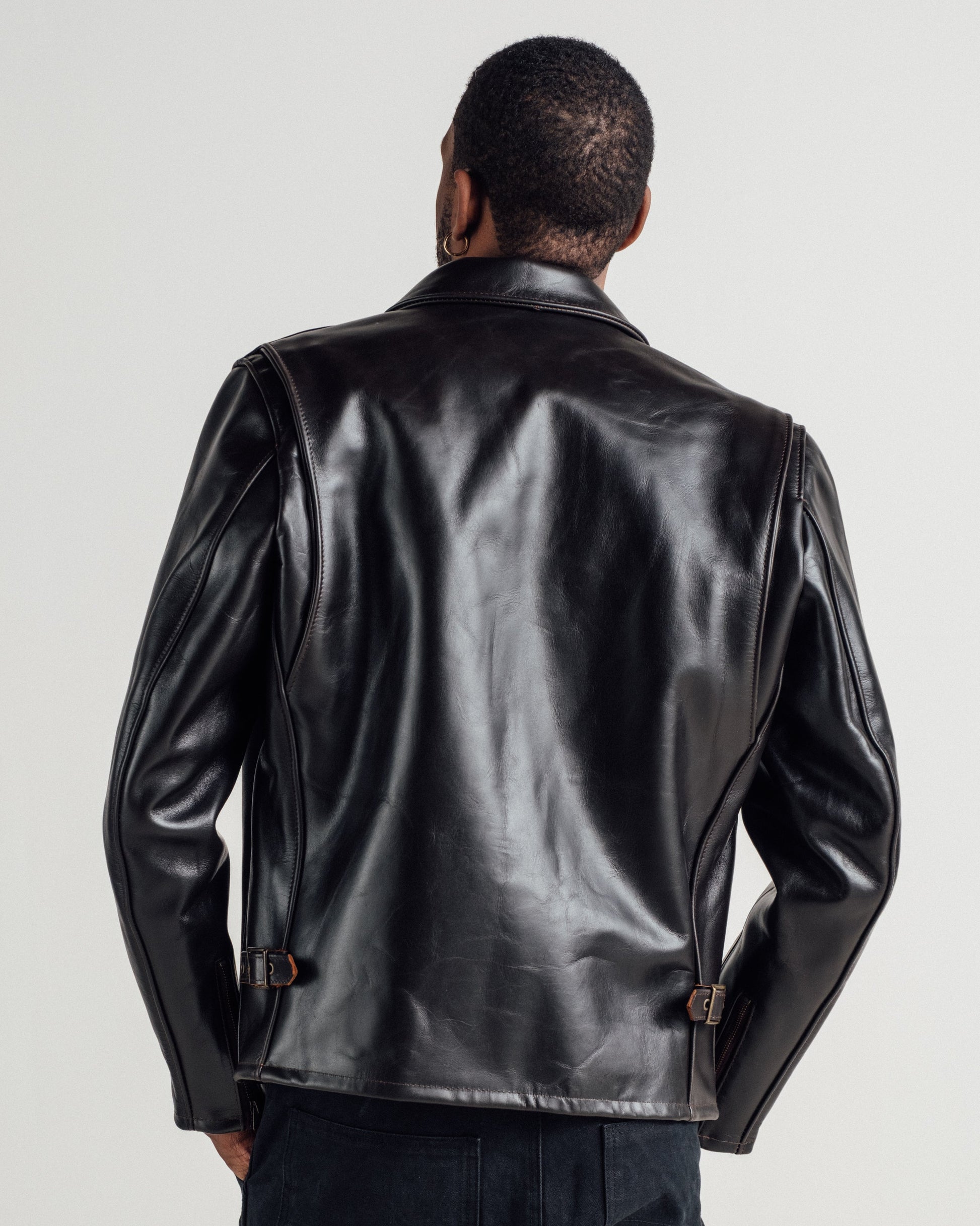 688 — collar detail | Majestic Leather UK