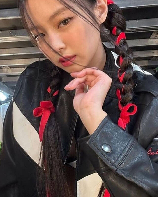 Women Biker - Blackpink Born Pink Jennie Black Leather Jacket — collar detail | Majestic Leather UK